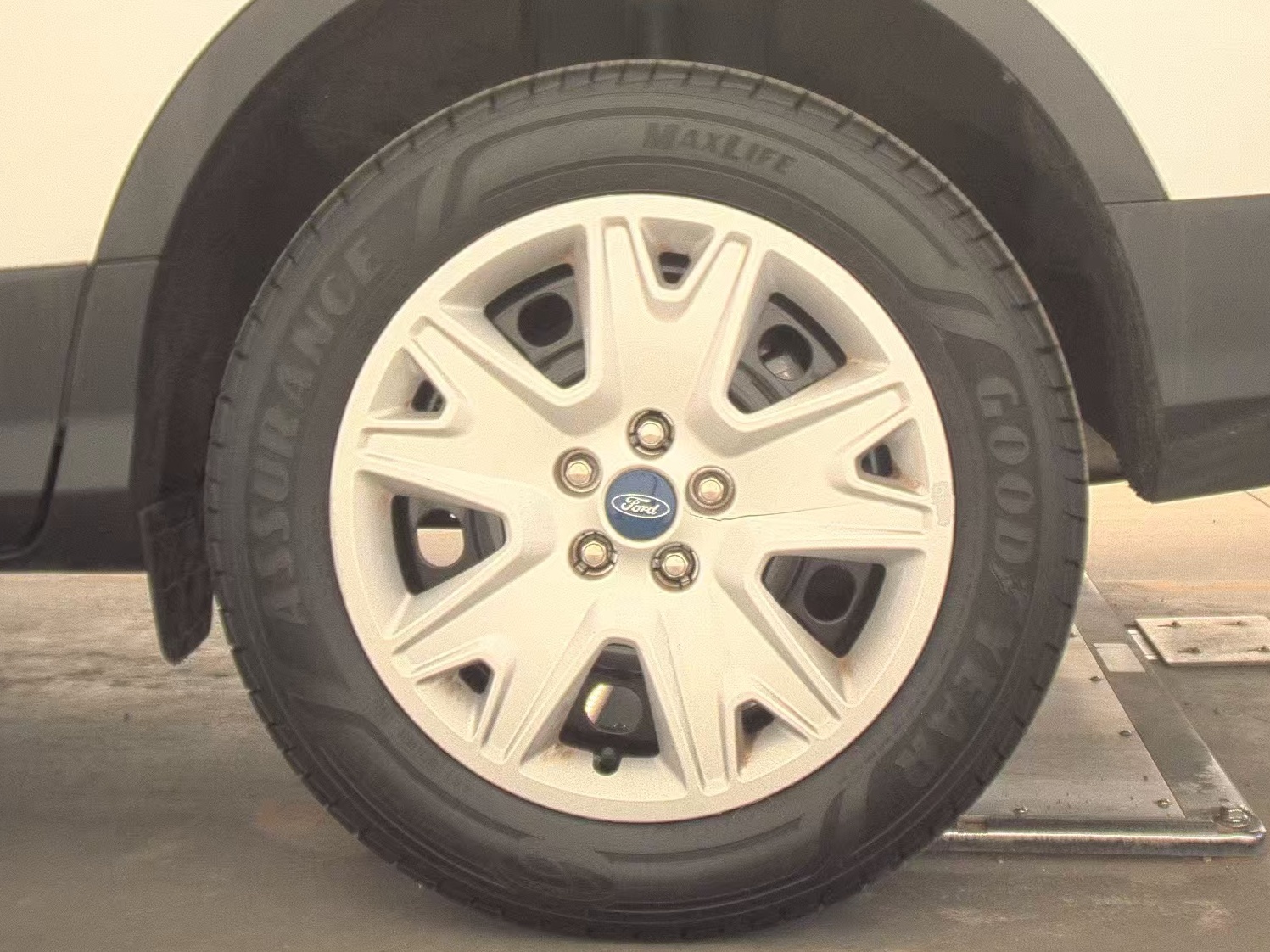 2014 Ford Escape S FWD