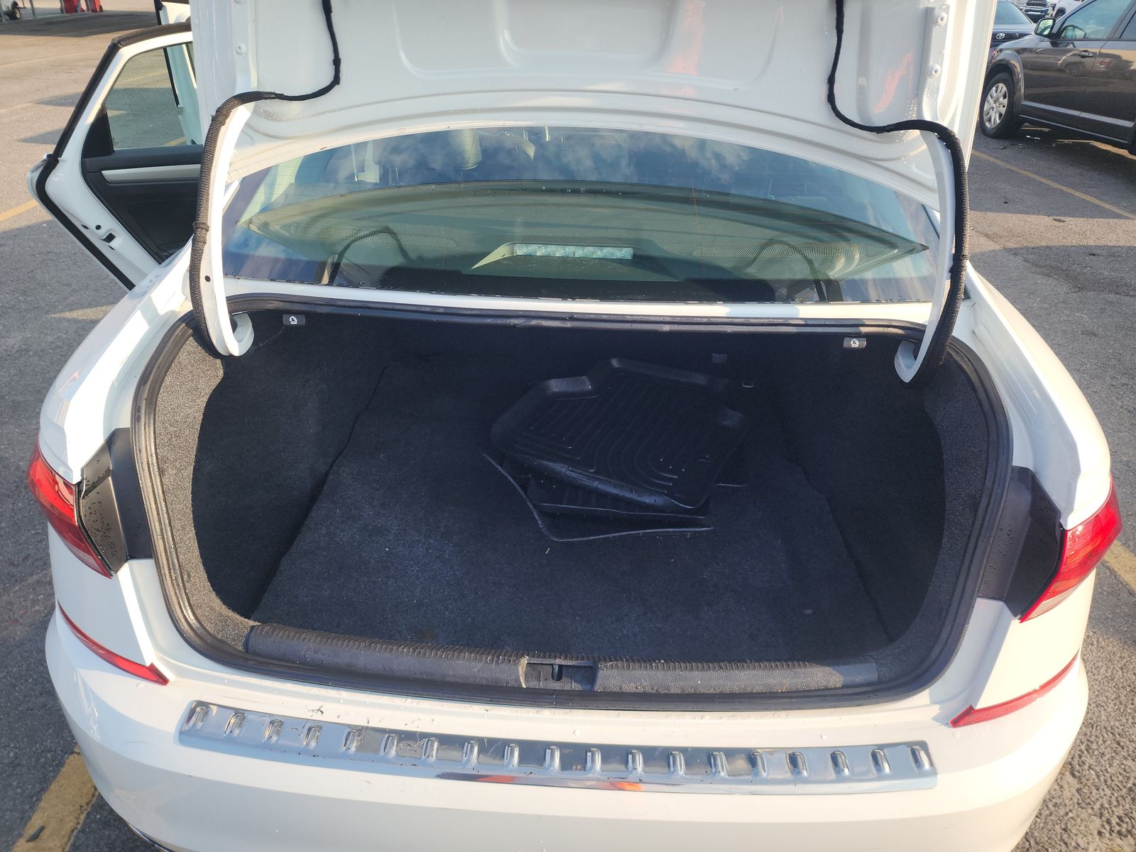 2021 Volkswagen Passat 2.0T SE FWD