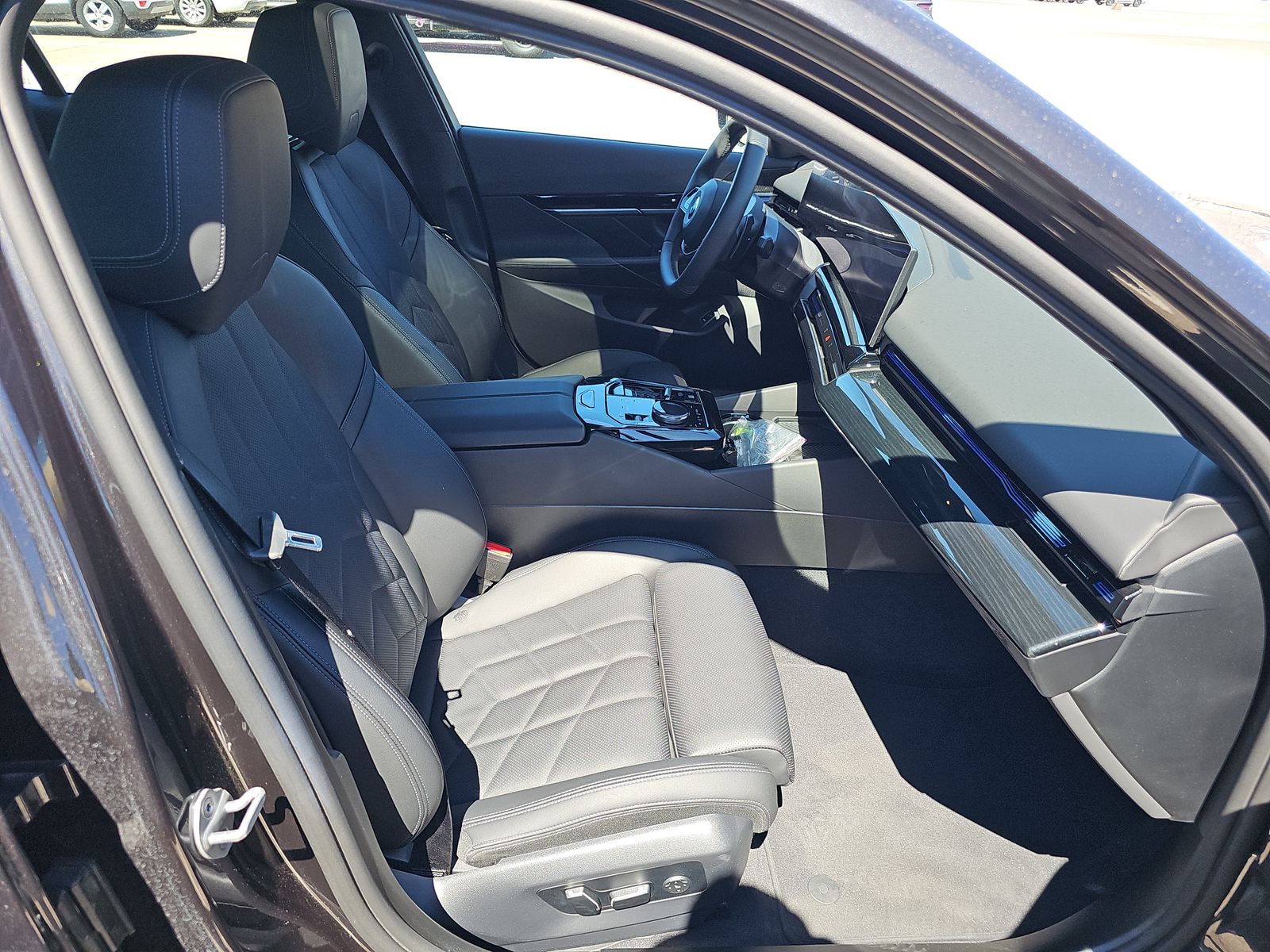 2025 BMW 5 Series 530i xDrive AWD