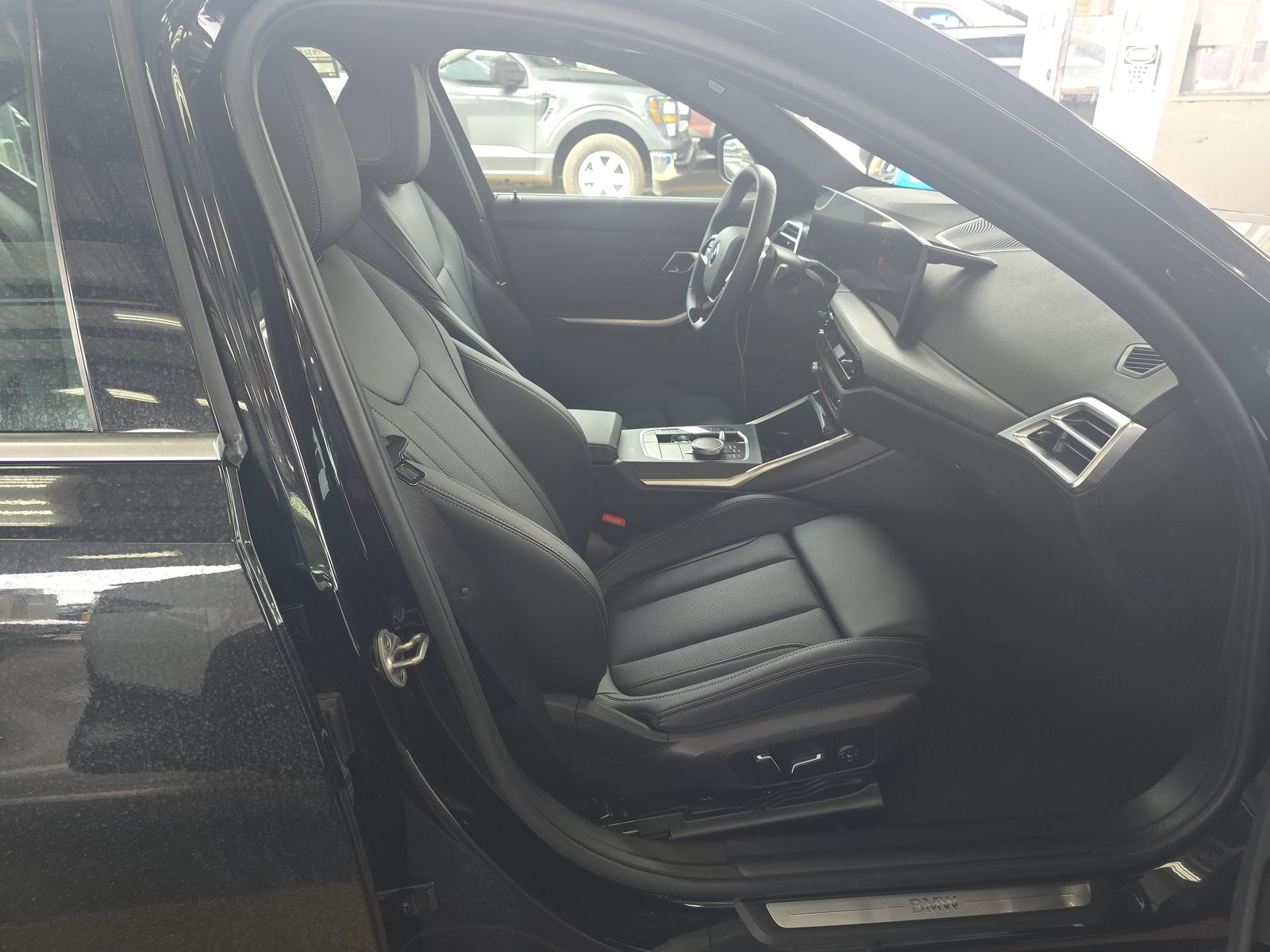 2025 BMW 3 Series 330i xDrive AWD