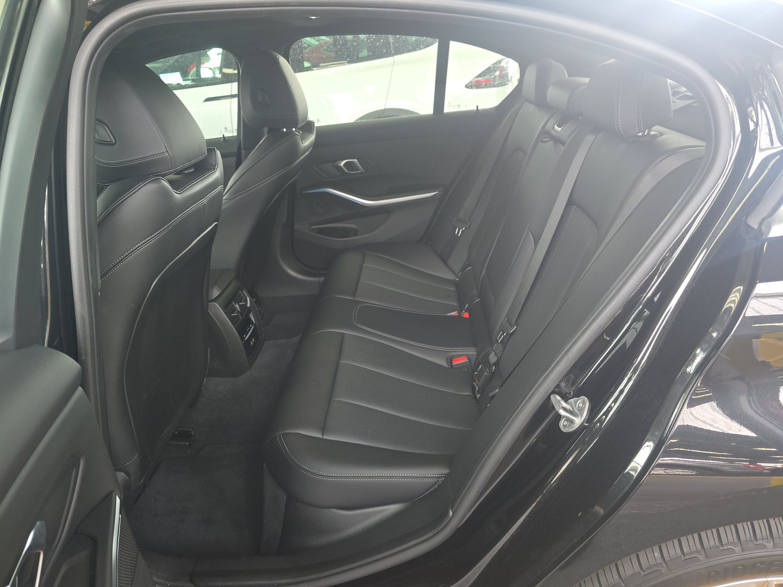 2025 BMW 3 Series 330i xDrive AWD