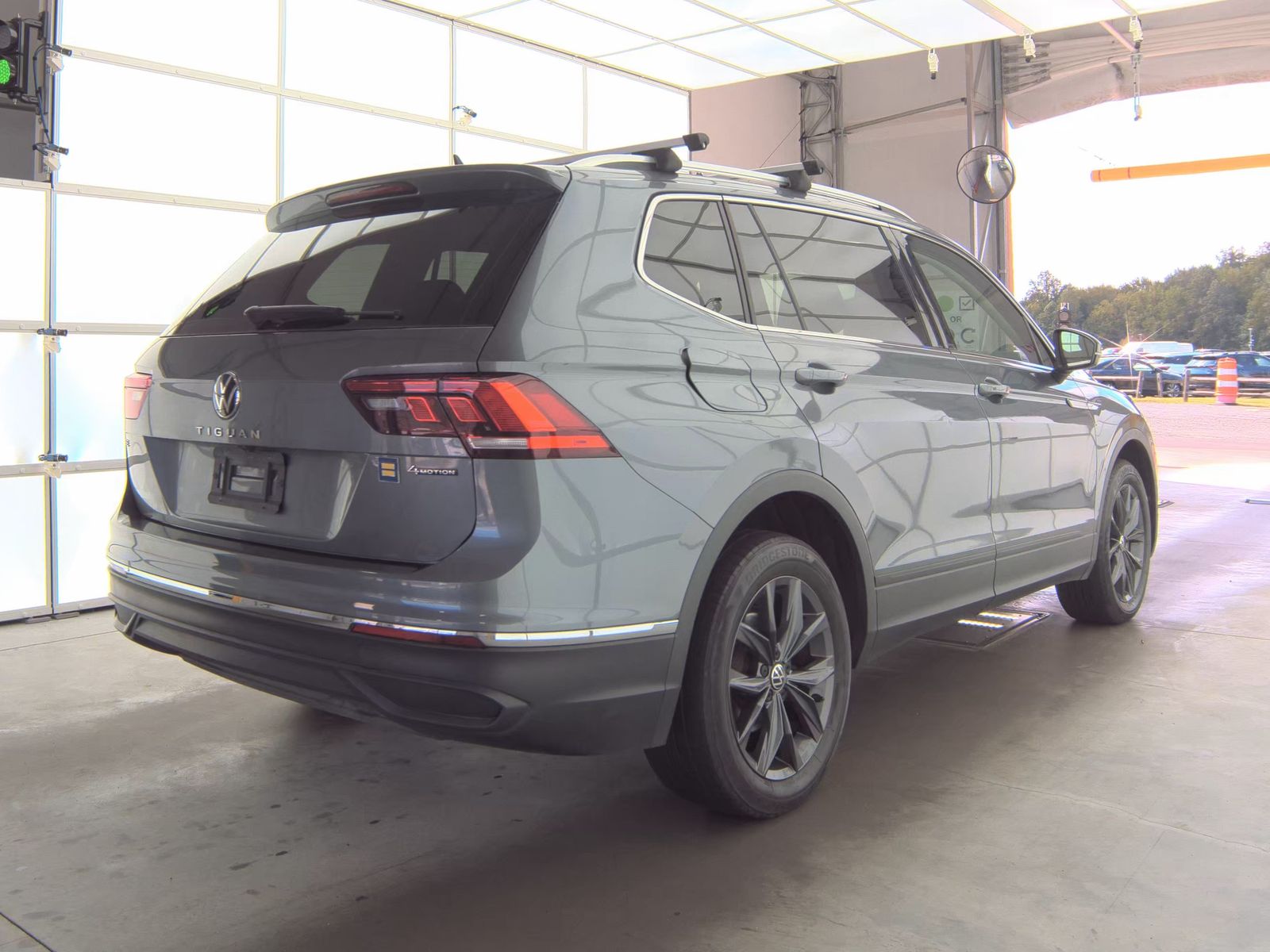 2022 Volkswagen Tiguan 2.0T SE AWD