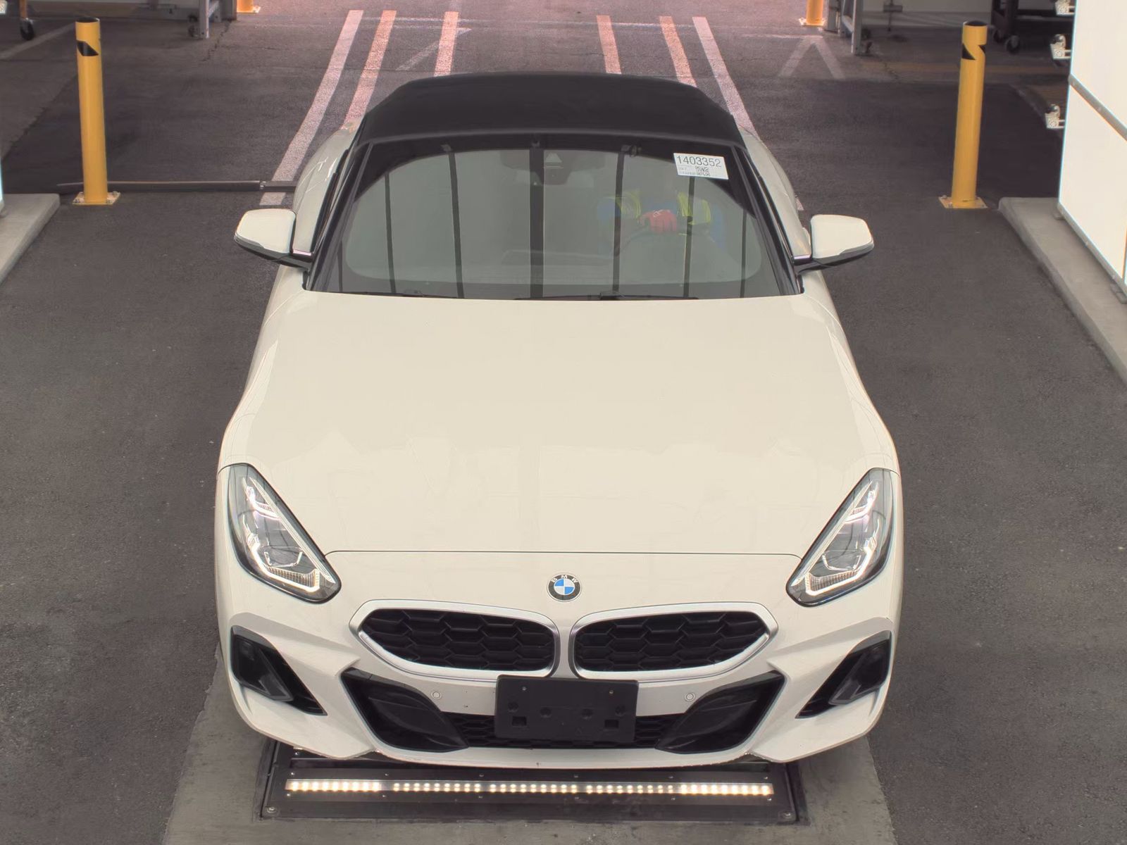 2025 BMW Z4 sDrive30i RWD