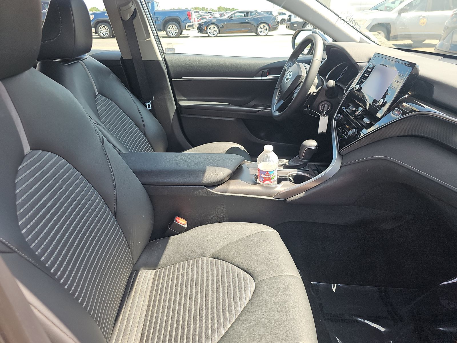 2024 Toyota Camry SE FWD