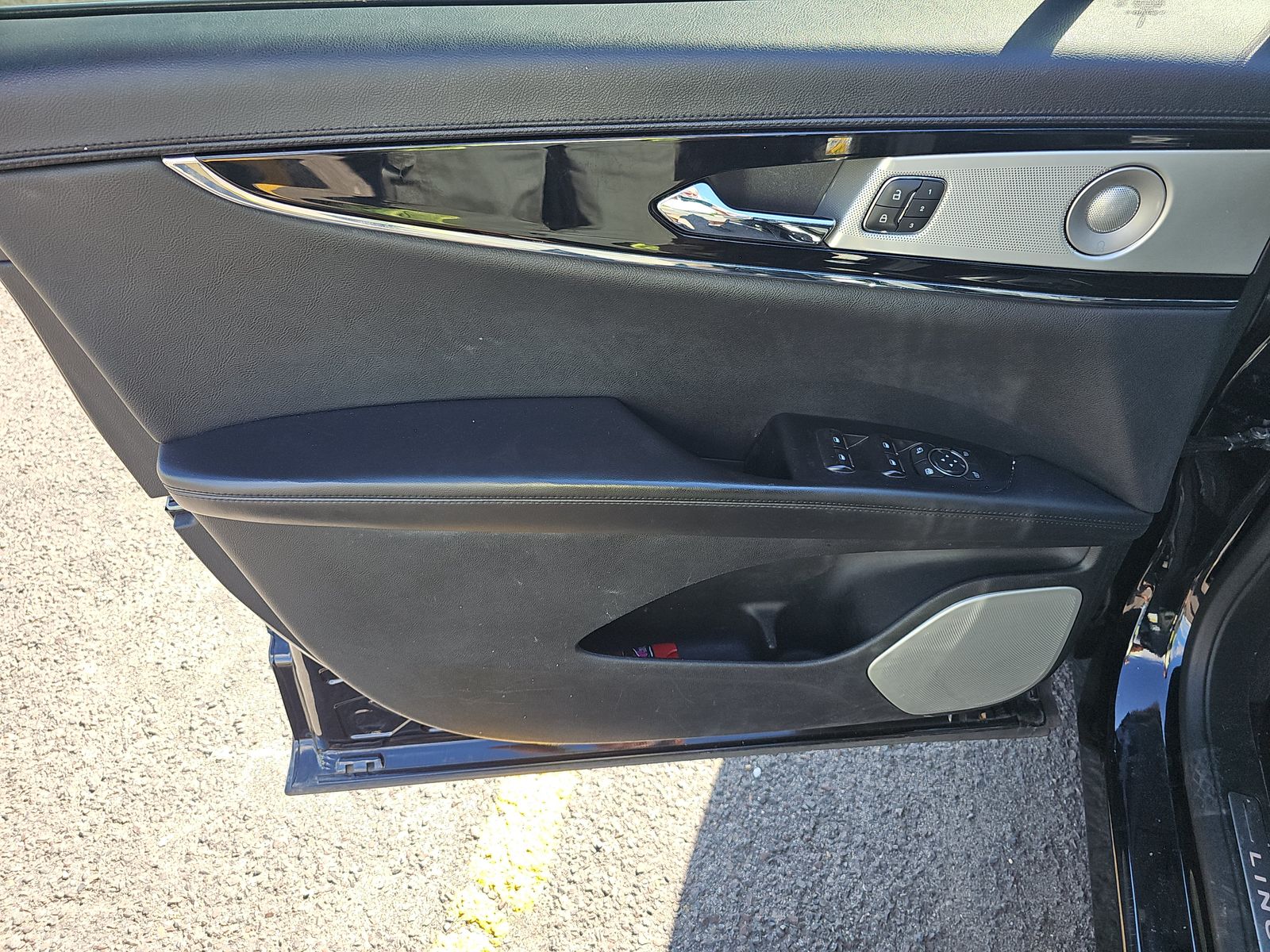 2022 Lincoln Nautilus Reserve AWD