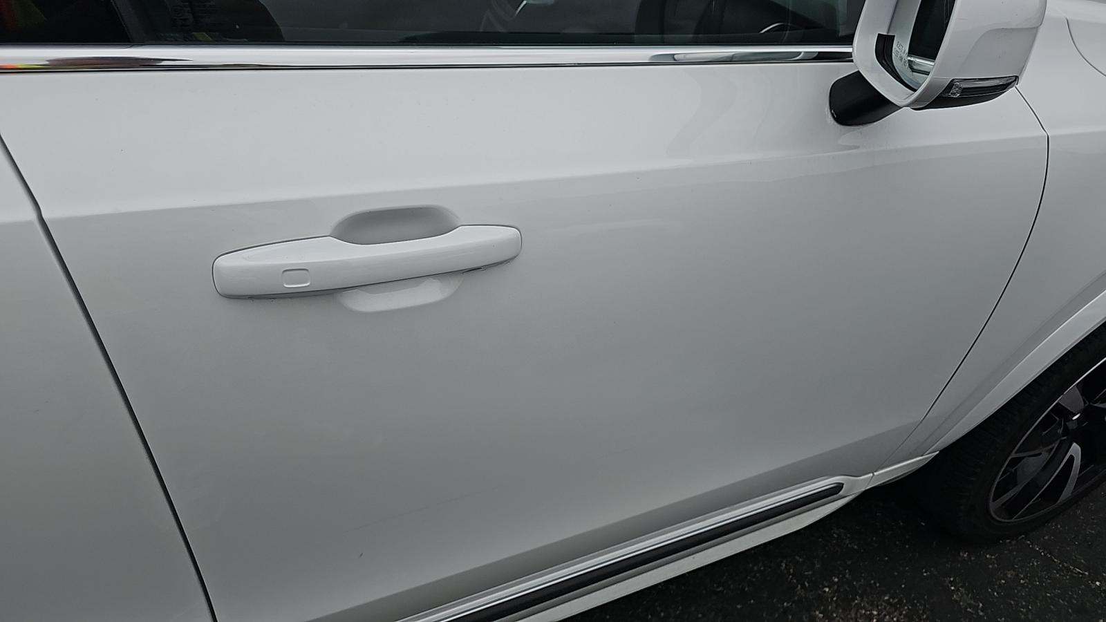 2024 Volvo XC90 B6 Plus AWD