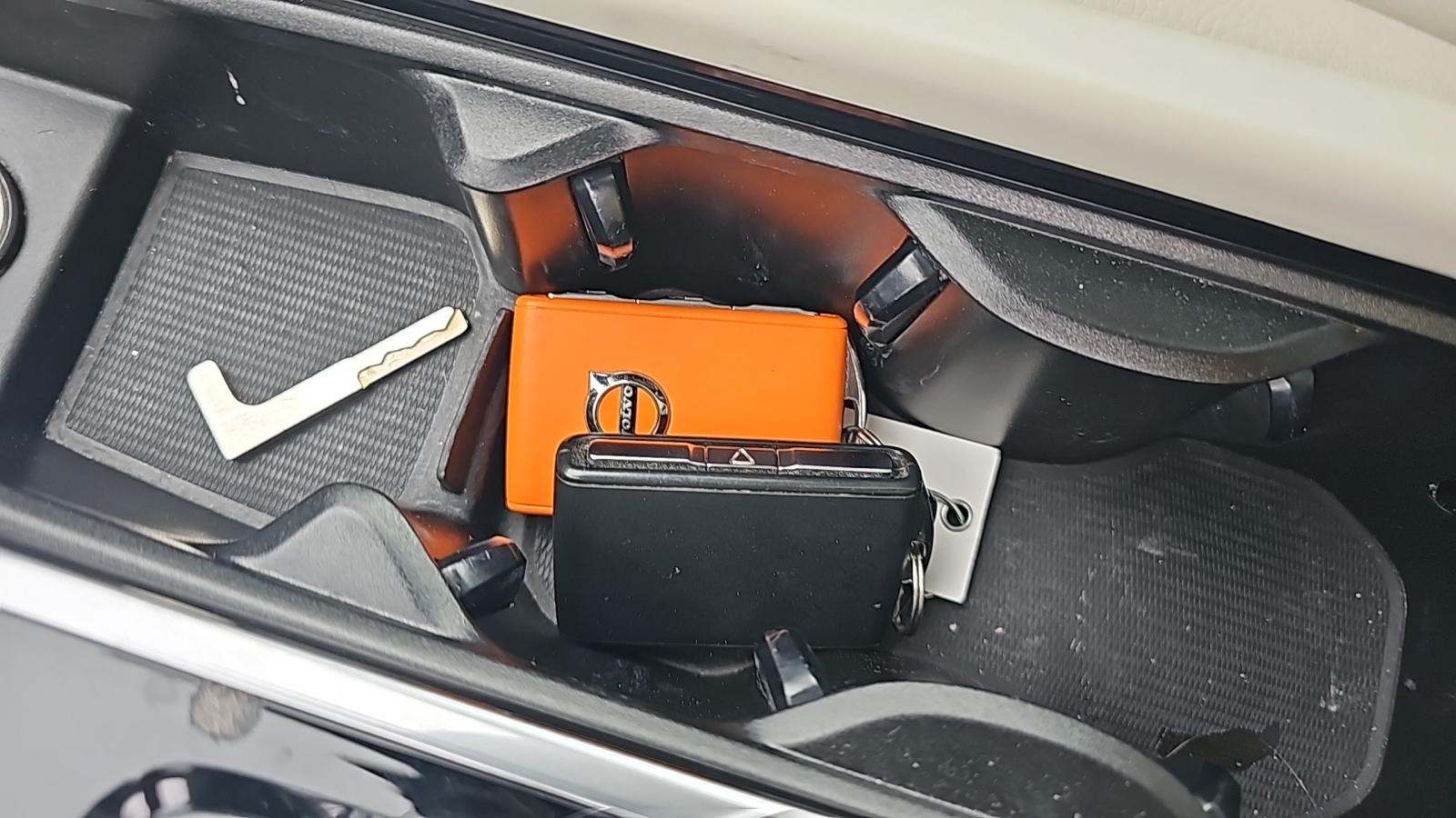 2024 Volvo XC90 B6 Plus AWD