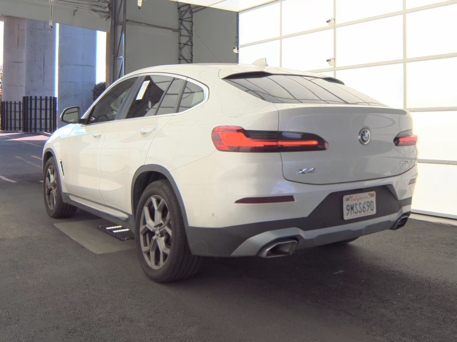 2024 BMW X4 xDrive30i AWD