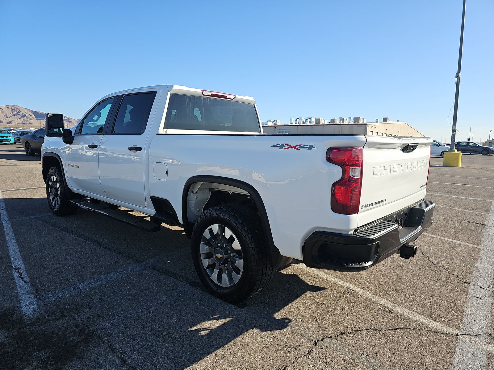 2022 Chevrolet Silverado 2500HD Custom AWD