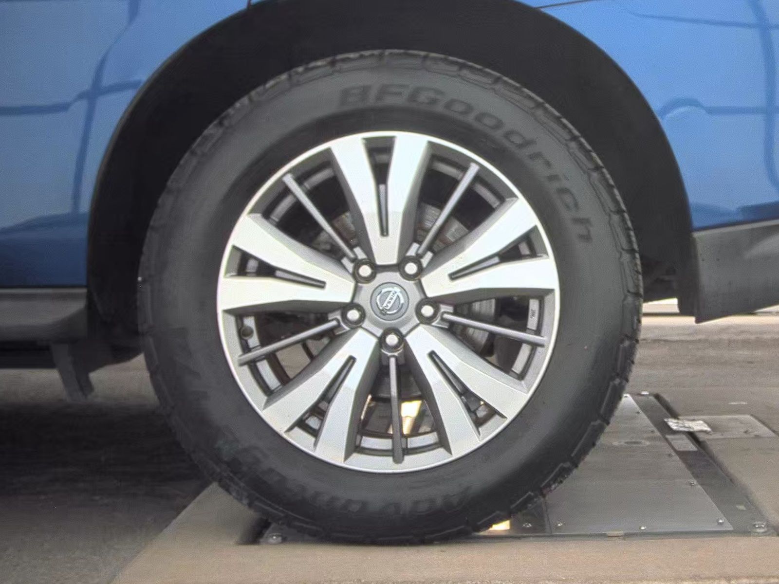 2020 Nissan Pathfinder SV AWD