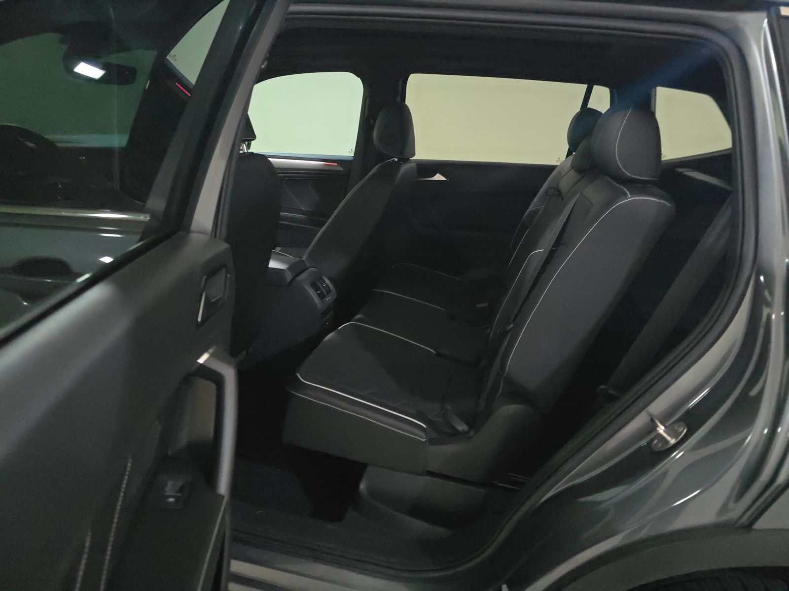 2023 Volkswagen Tiguan 2.0T SEL R-Line AWD