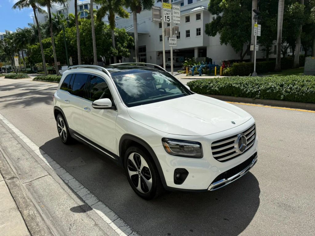 2024 Mercedes-Benz GLB 250