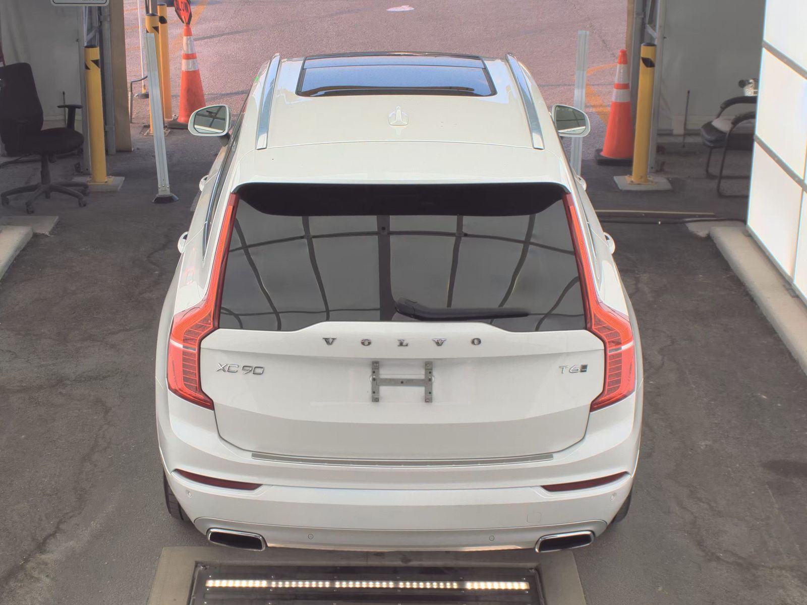 2020 Volvo XC90 T6 Momentum AWD