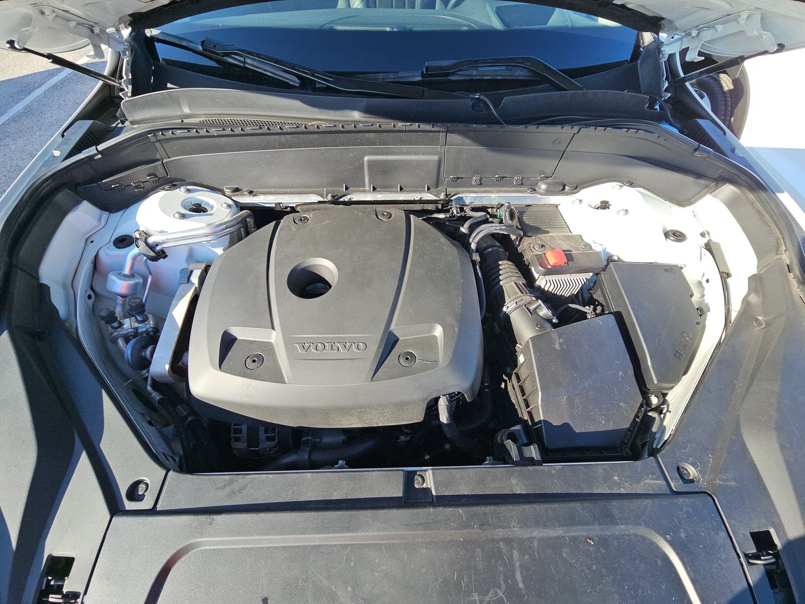 2020 Volvo XC90 T6 Momentum AWD