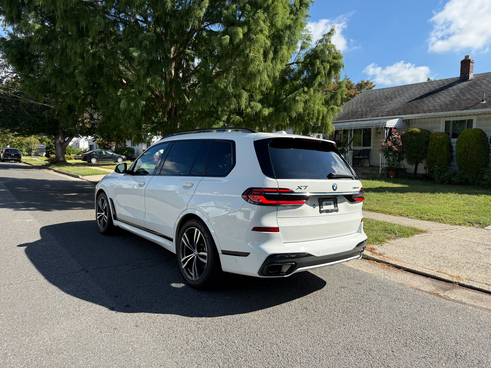 2023 BMW X7 xDrive40i AWD