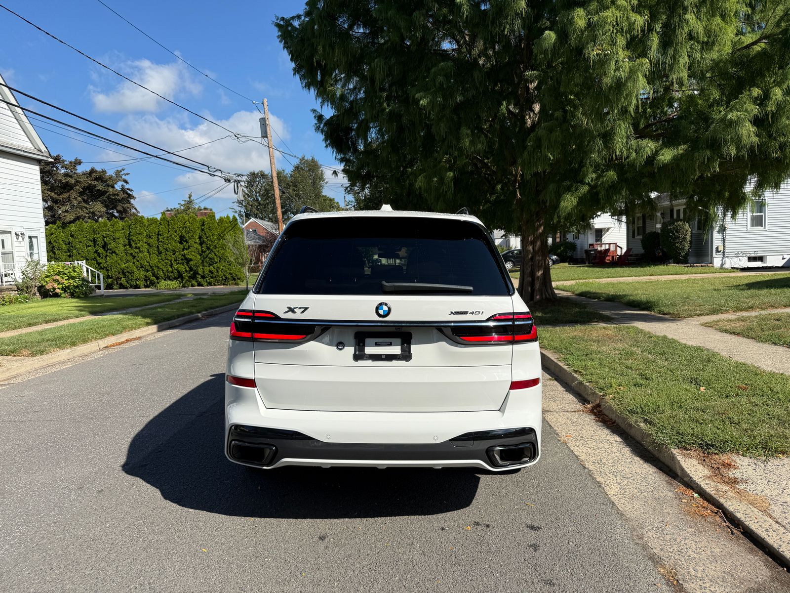 2023 BMW X7 xDrive40i AWD