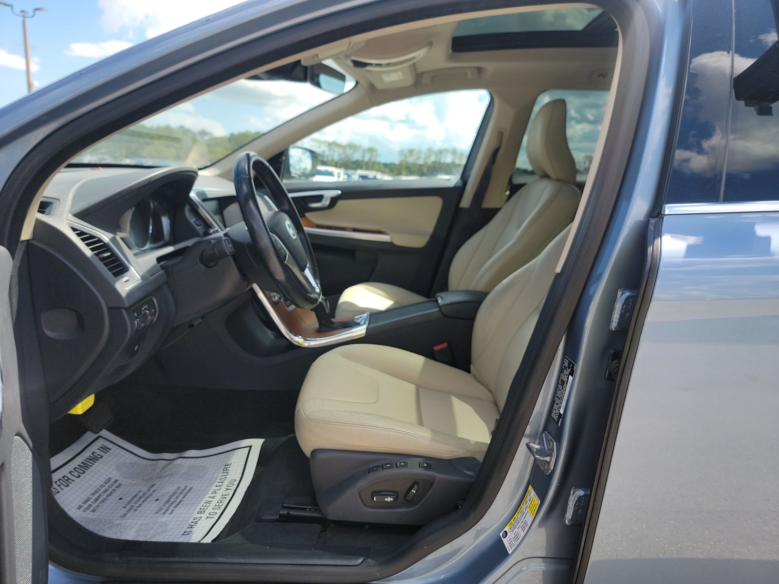 2017 Volvo XC60 T5 Inscription FWD