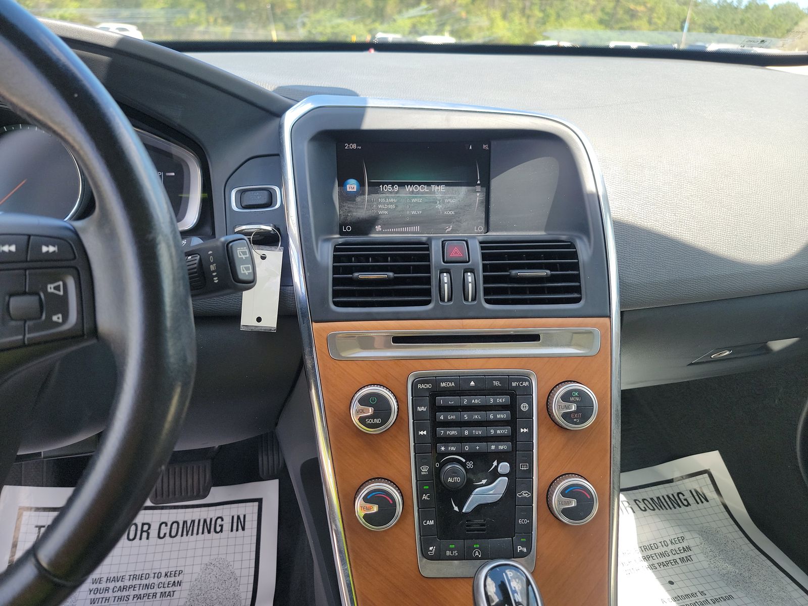 2017 Volvo XC60 T5 Inscription FWD