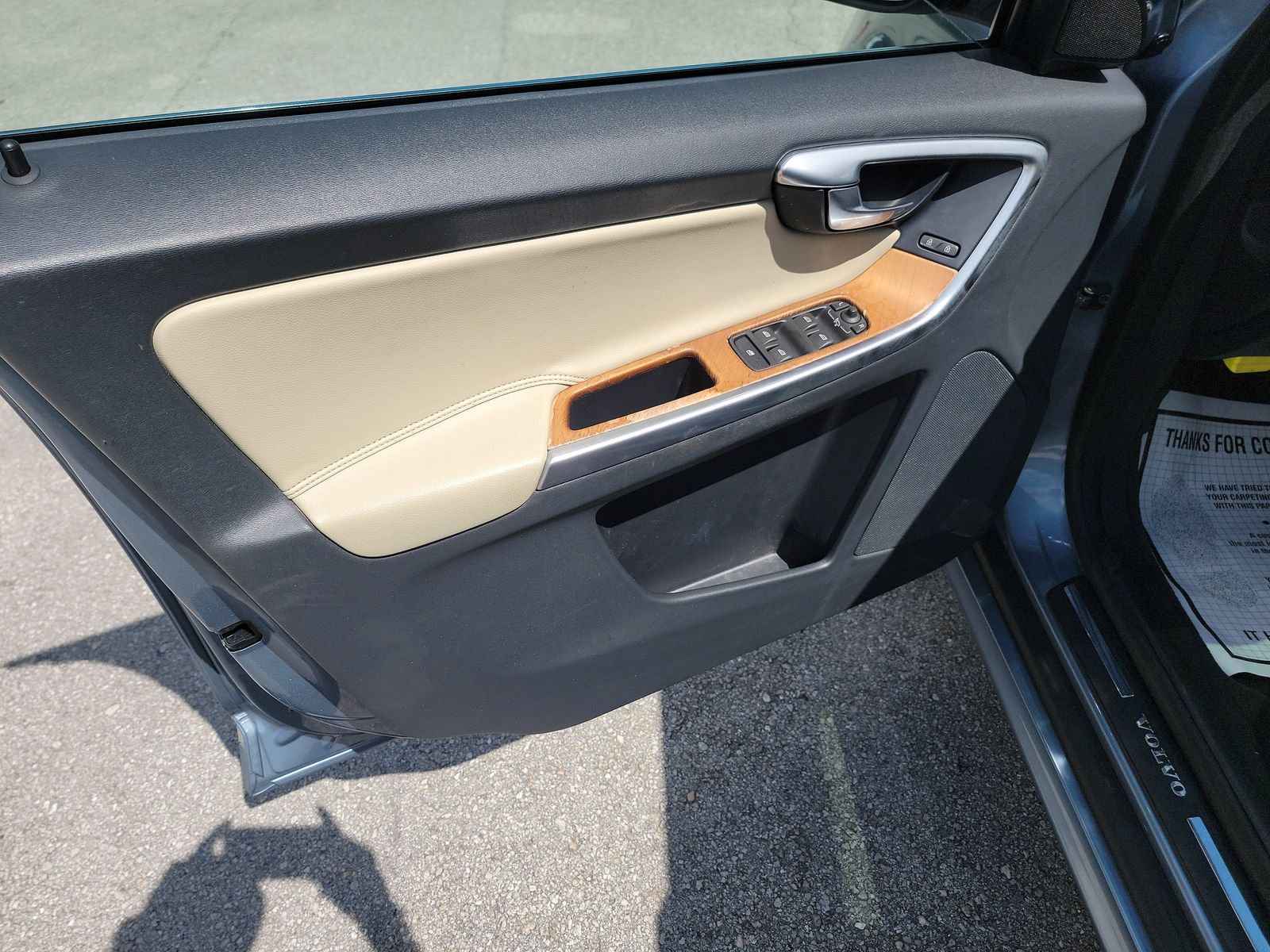 2017 Volvo XC60 T5 Inscription FWD