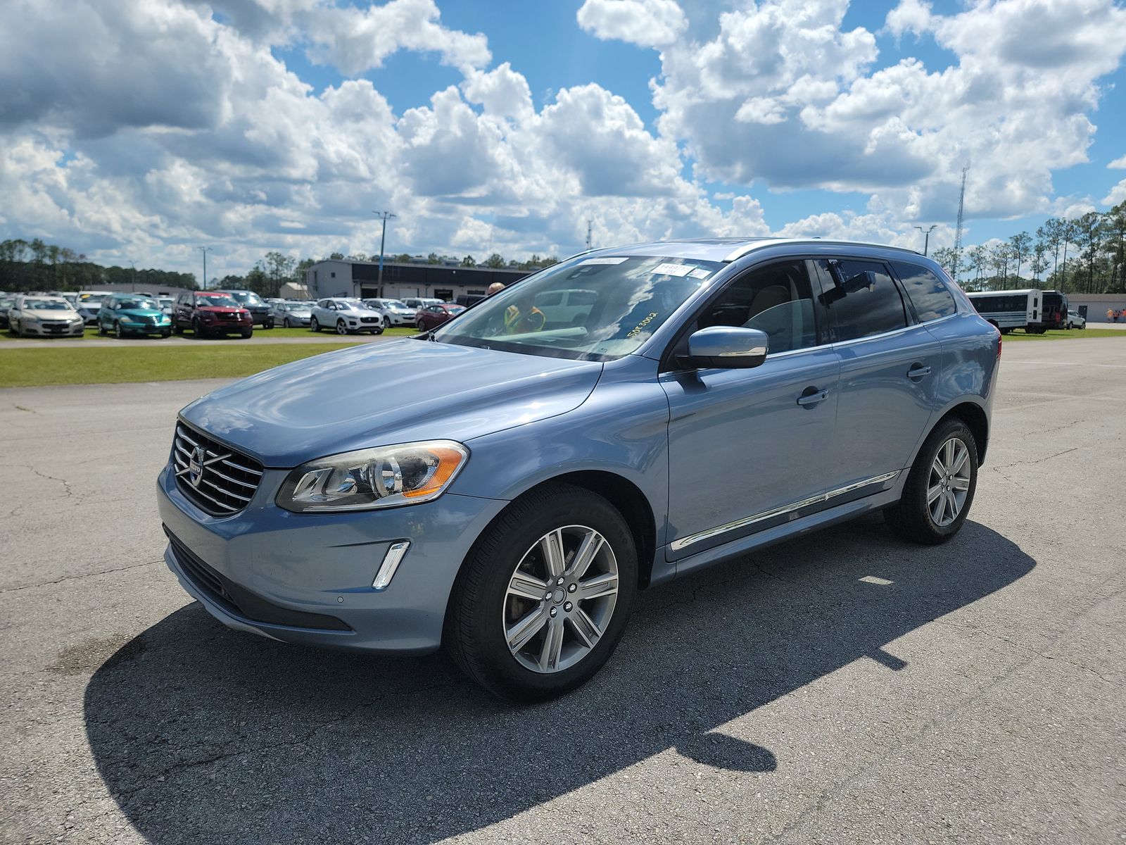 2017 Volvo XC60 T5 Inscription FWD