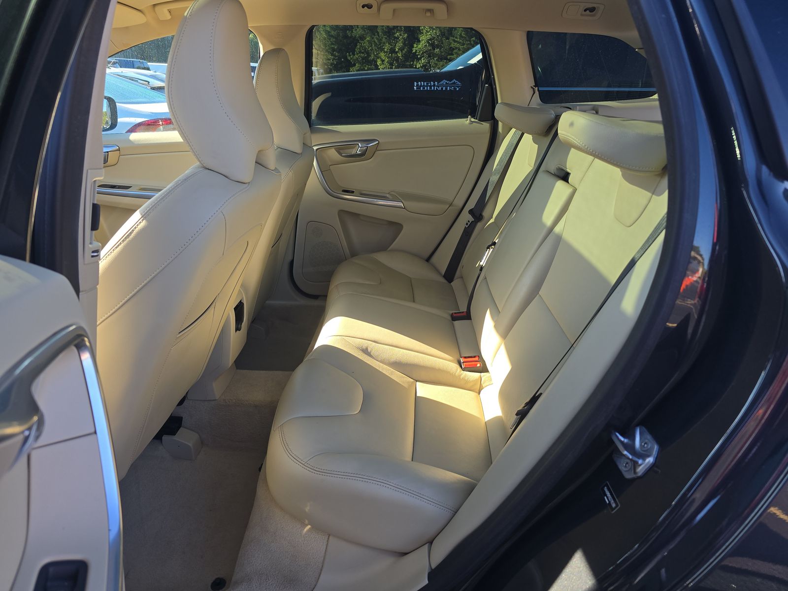 2016 Volvo XC60 T5 Platinum FWD