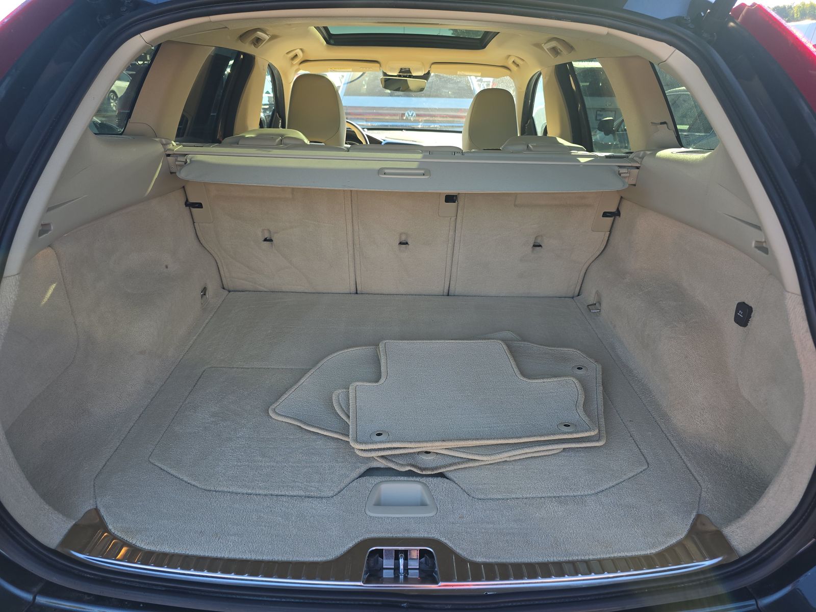 2016 Volvo XC60 T5 Platinum FWD