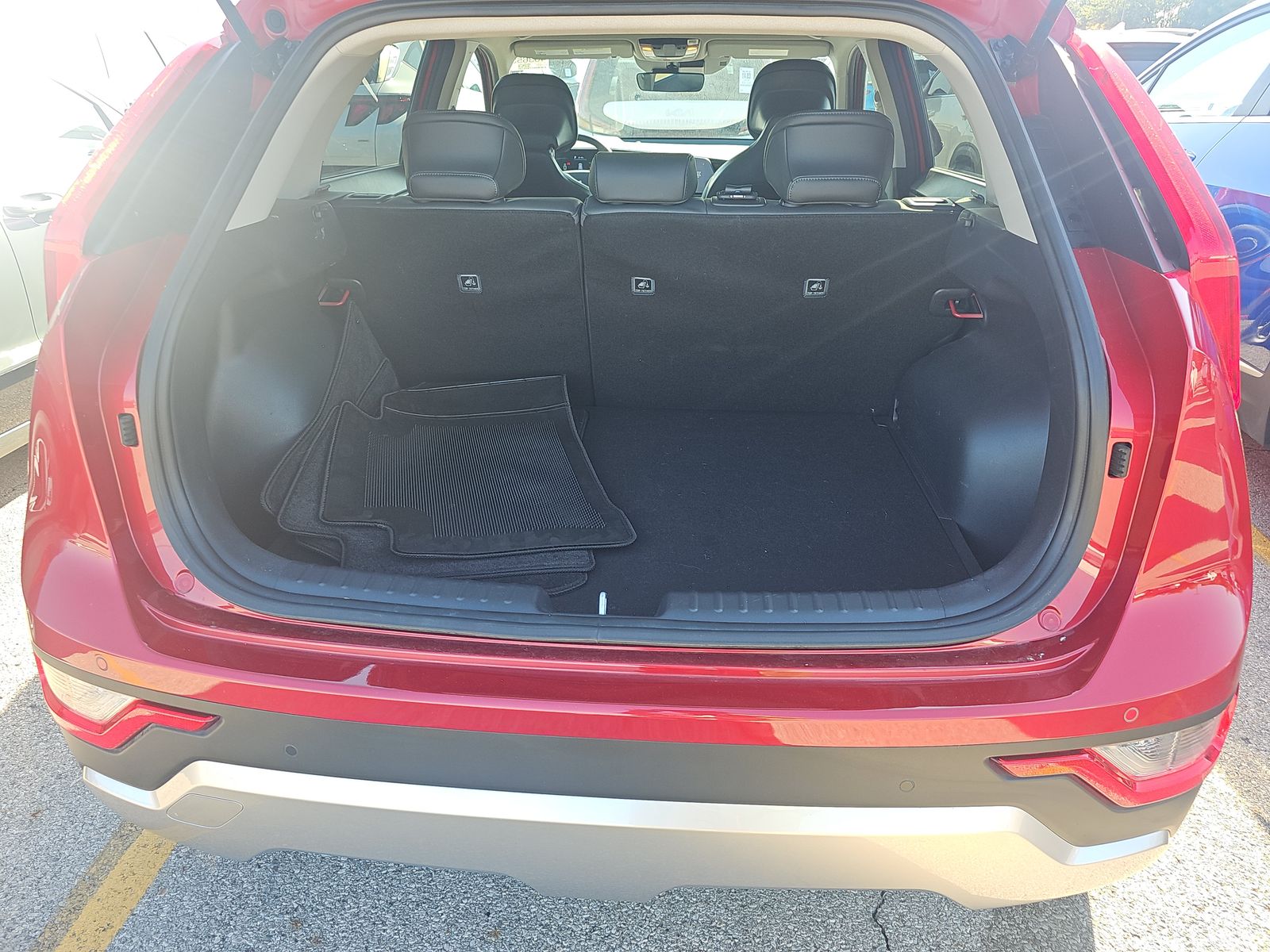 2023 Kia Niro EX FWD