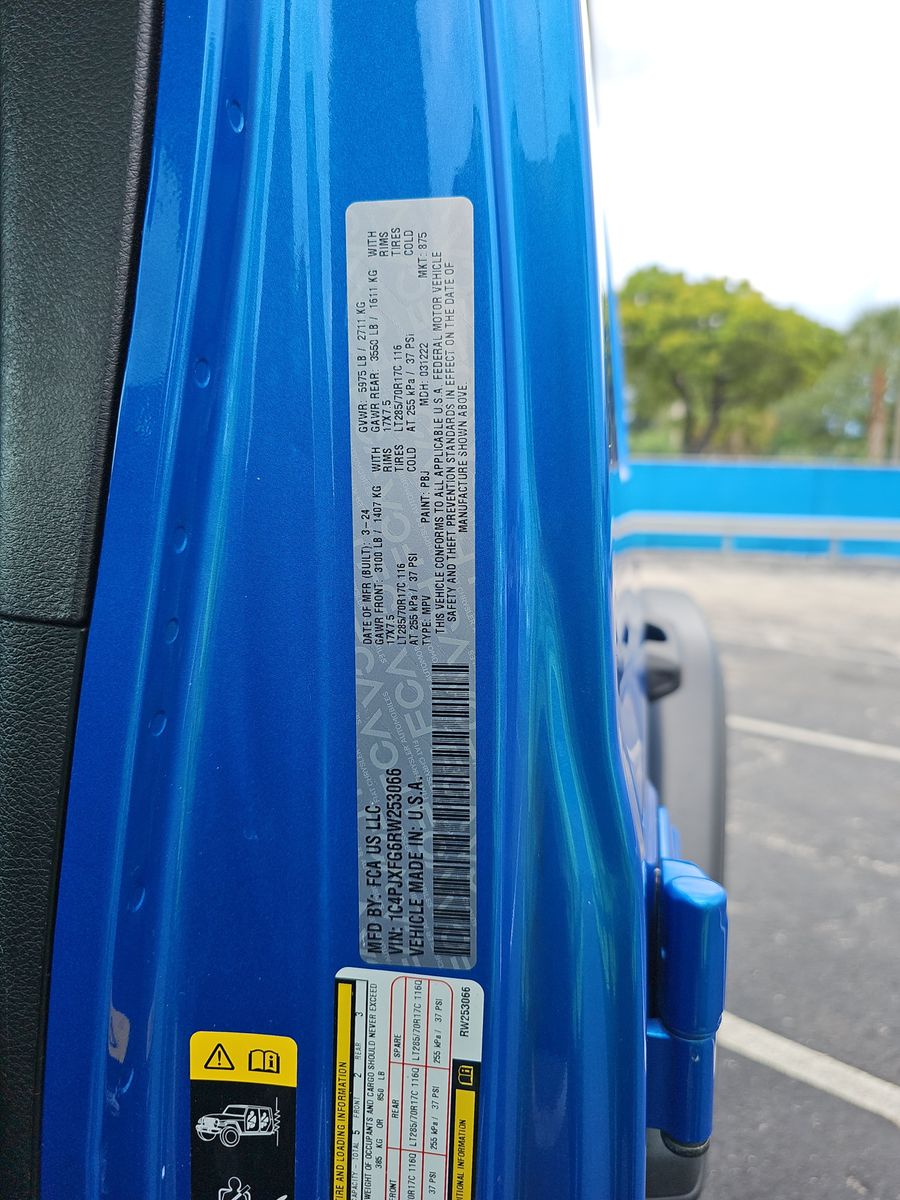 2024 Jeep Wrangler Rubicon AWD