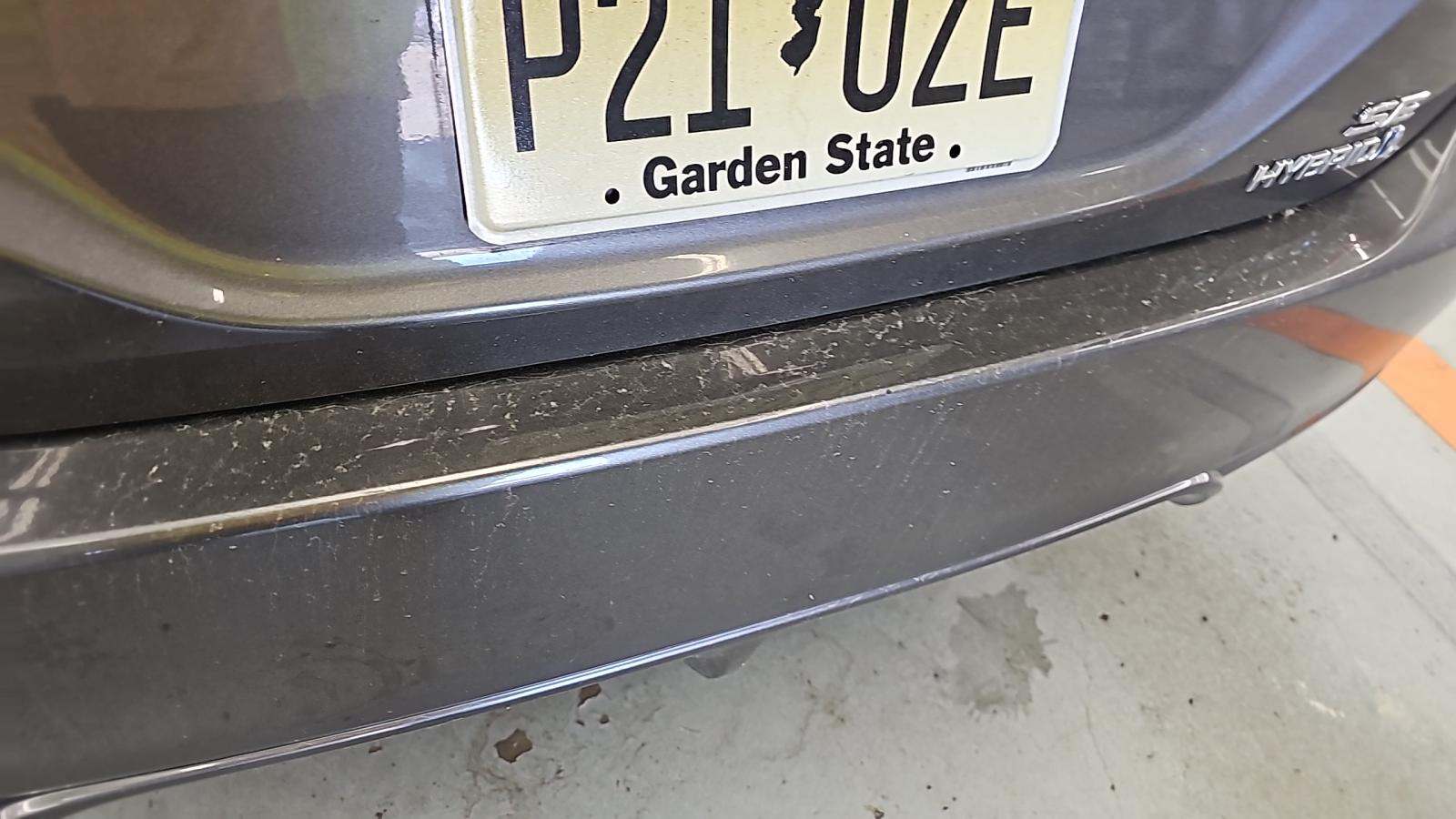 2022 Toyota Camry Hybrid SE FWD