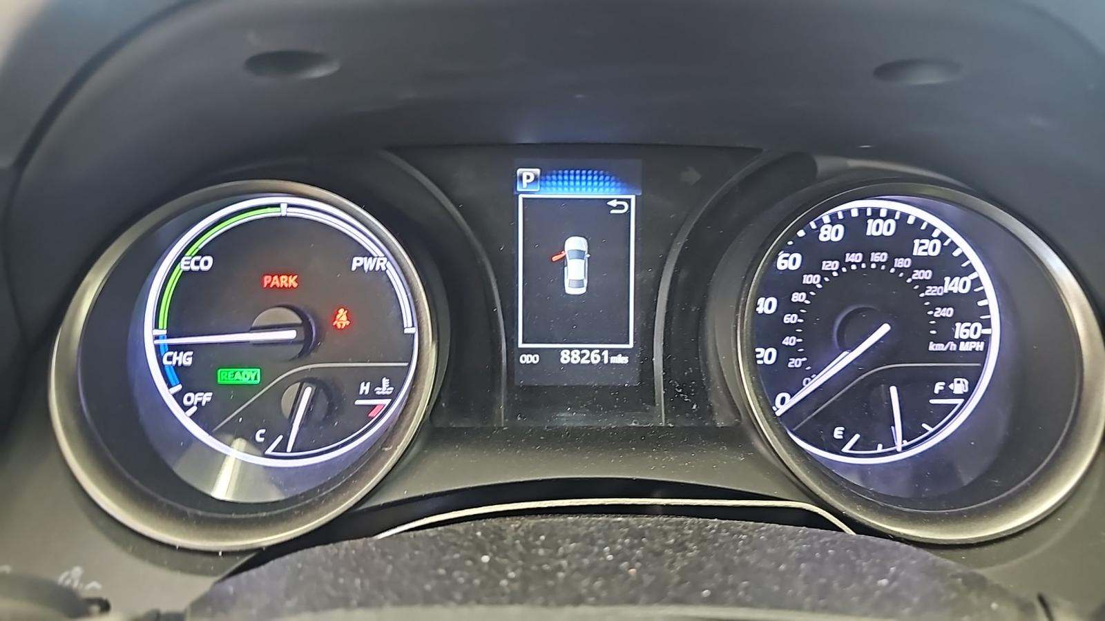 2022 Toyota Camry Hybrid SE FWD