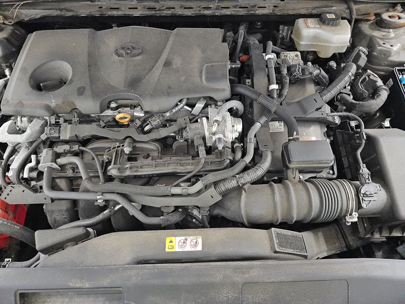 2022 Toyota Camry Hybrid SE FWD