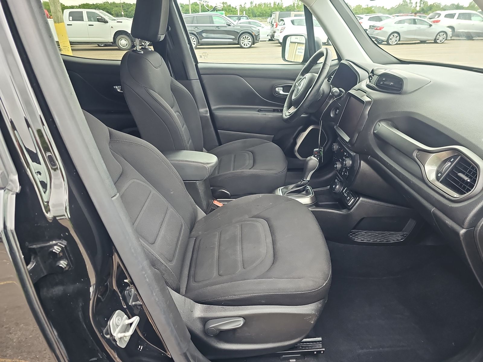 2022 Jeep Renegade Latitude AWD