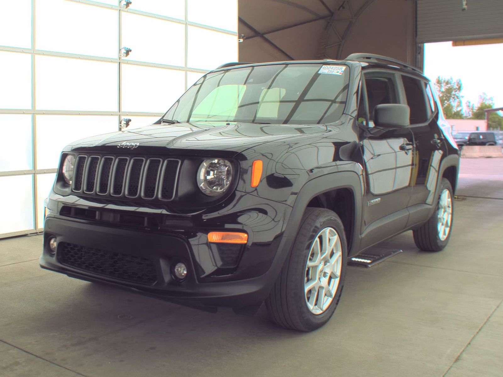 2022 Jeep Renegade Latitude AWD