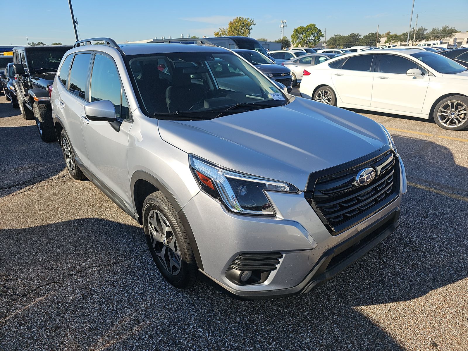 2023 Subaru Forester Premium AWD