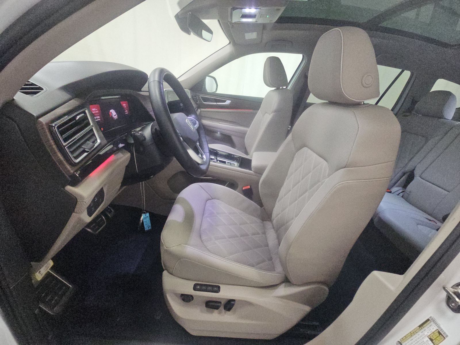 2024 Volkswagen Atlas 2.0T SEL Premium R-Line AWD