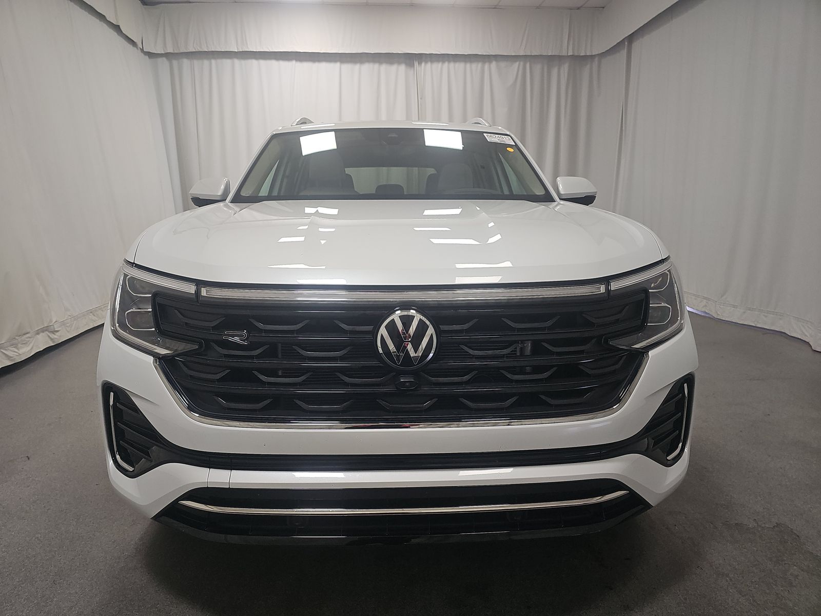 2024 Volkswagen Atlas 2.0T SEL Premium R-Line AWD