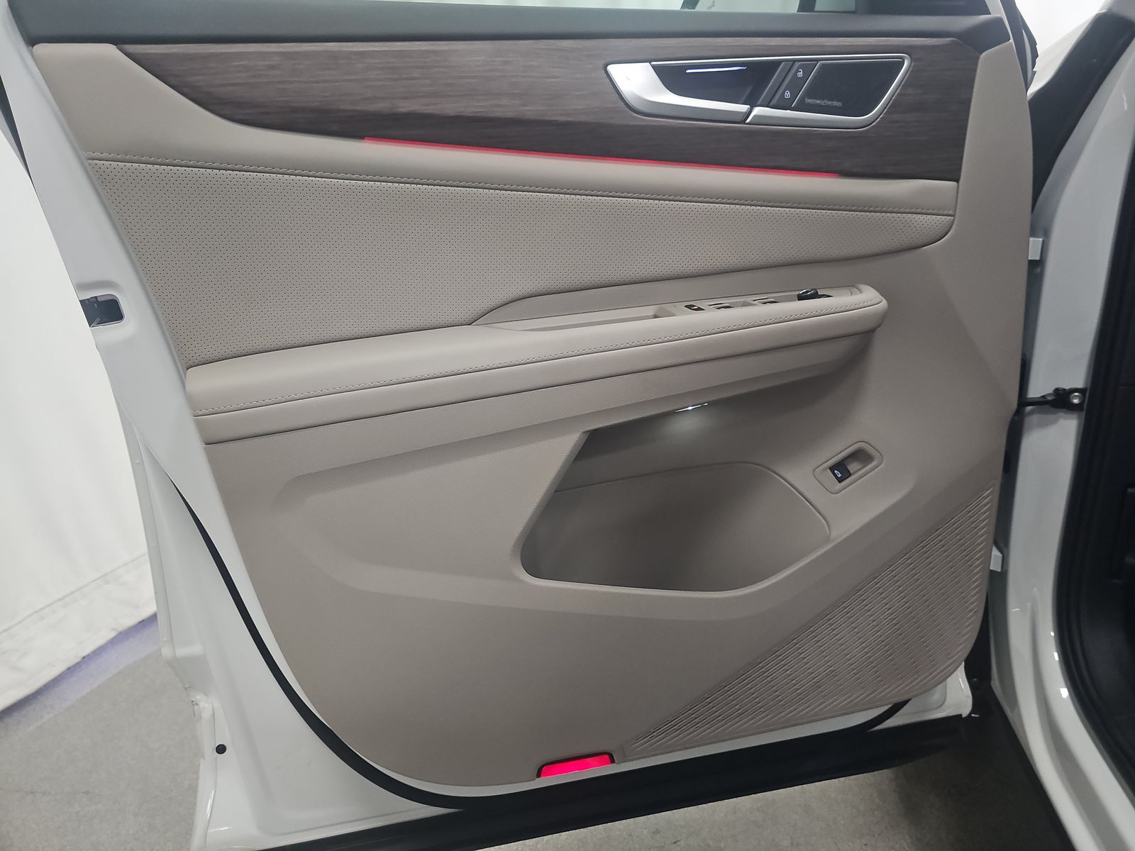 2024 Volkswagen Atlas 2.0T SEL Premium R-Line AWD