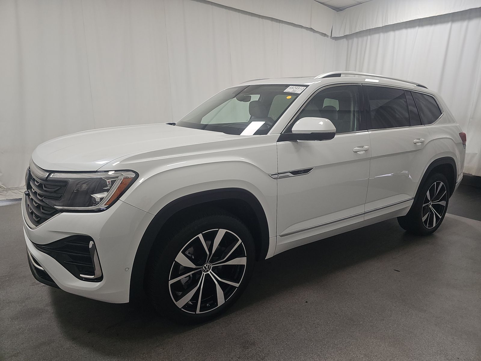 2024 Volkswagen Atlas 2.0T SEL Premium R-Line AWD