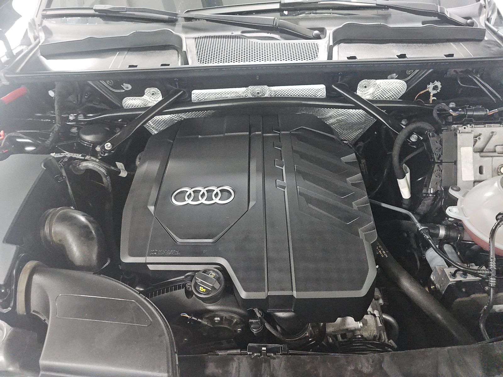 2022 Audi Q5 S line Premium Plus AWD