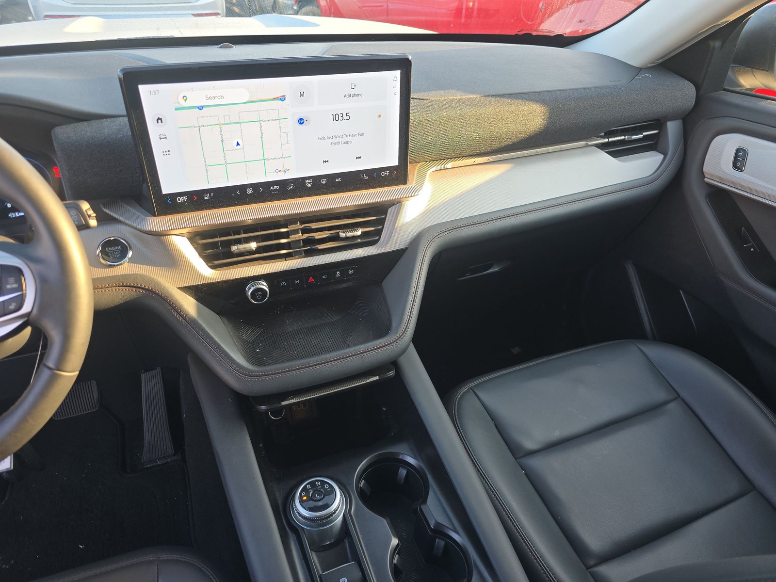 2025 Ford Explorer Active RWD