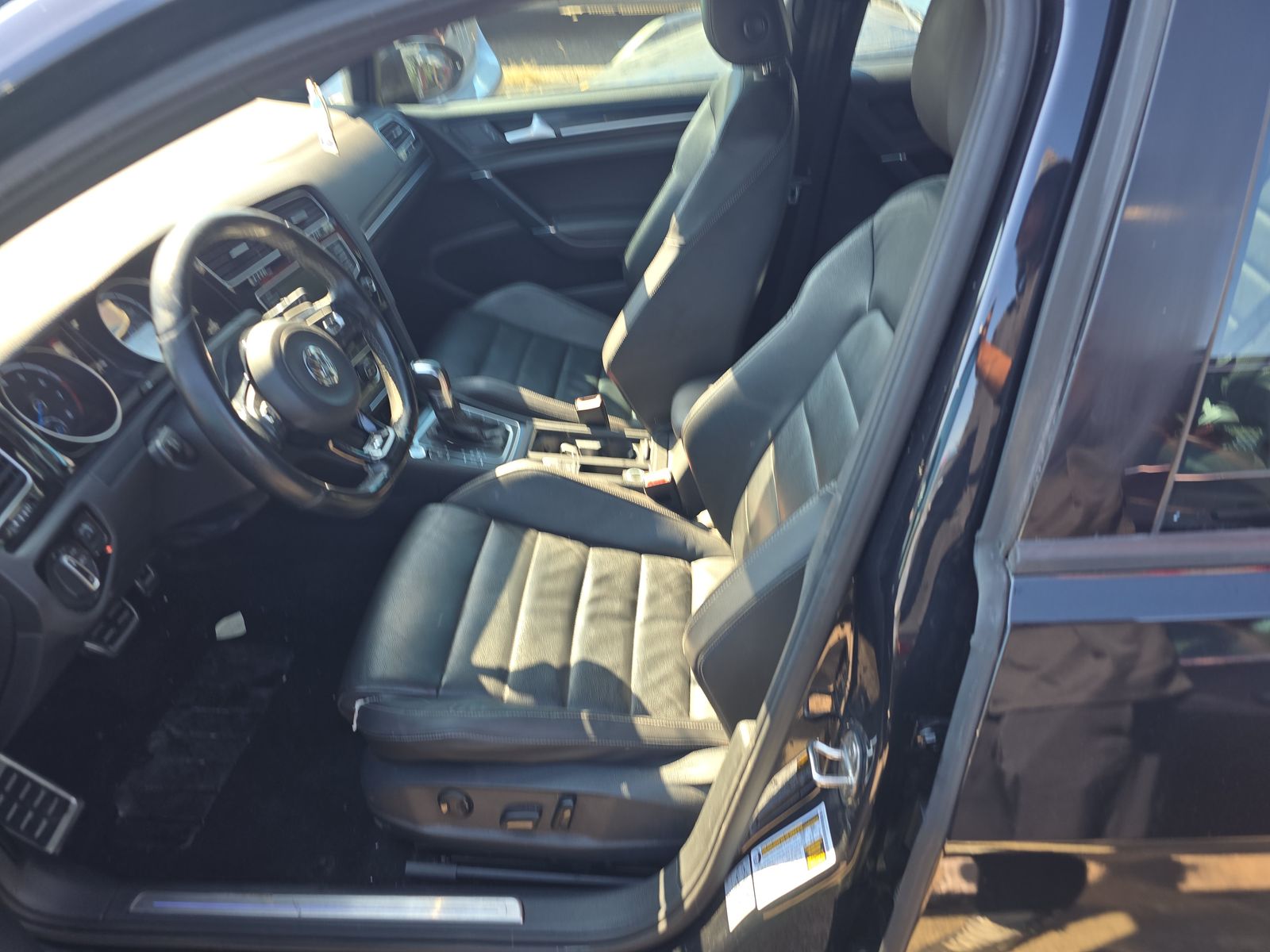 2016 Volkswagen Golf R 2.0T AWD