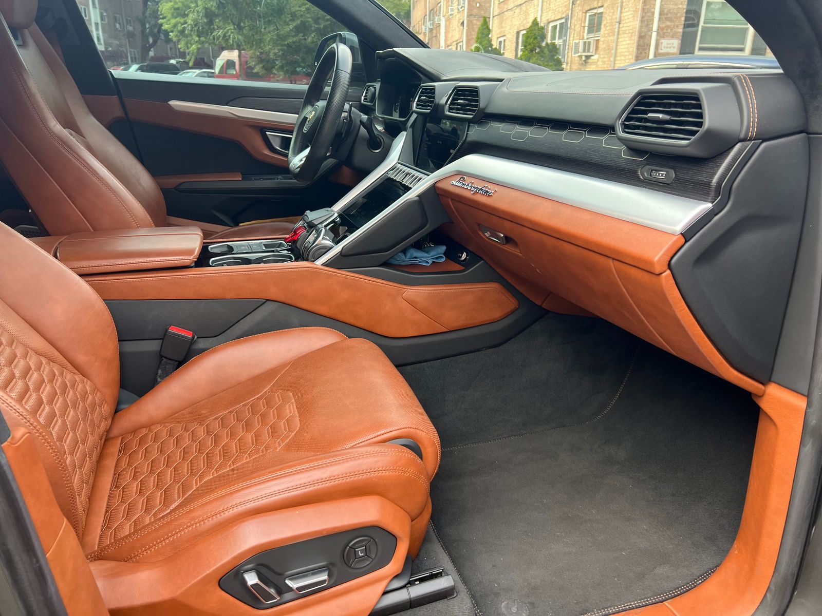 2019 Lamborghini Urus Base AWD