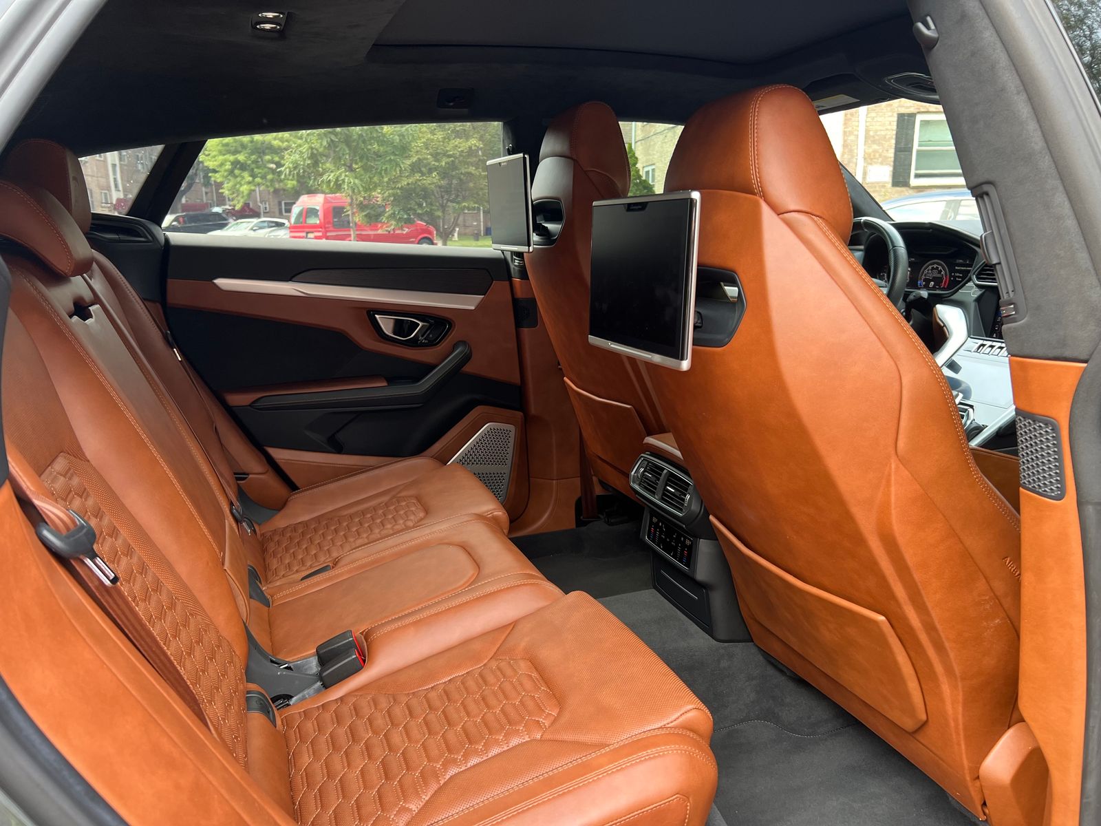 2019 Lamborghini Urus Base AWD