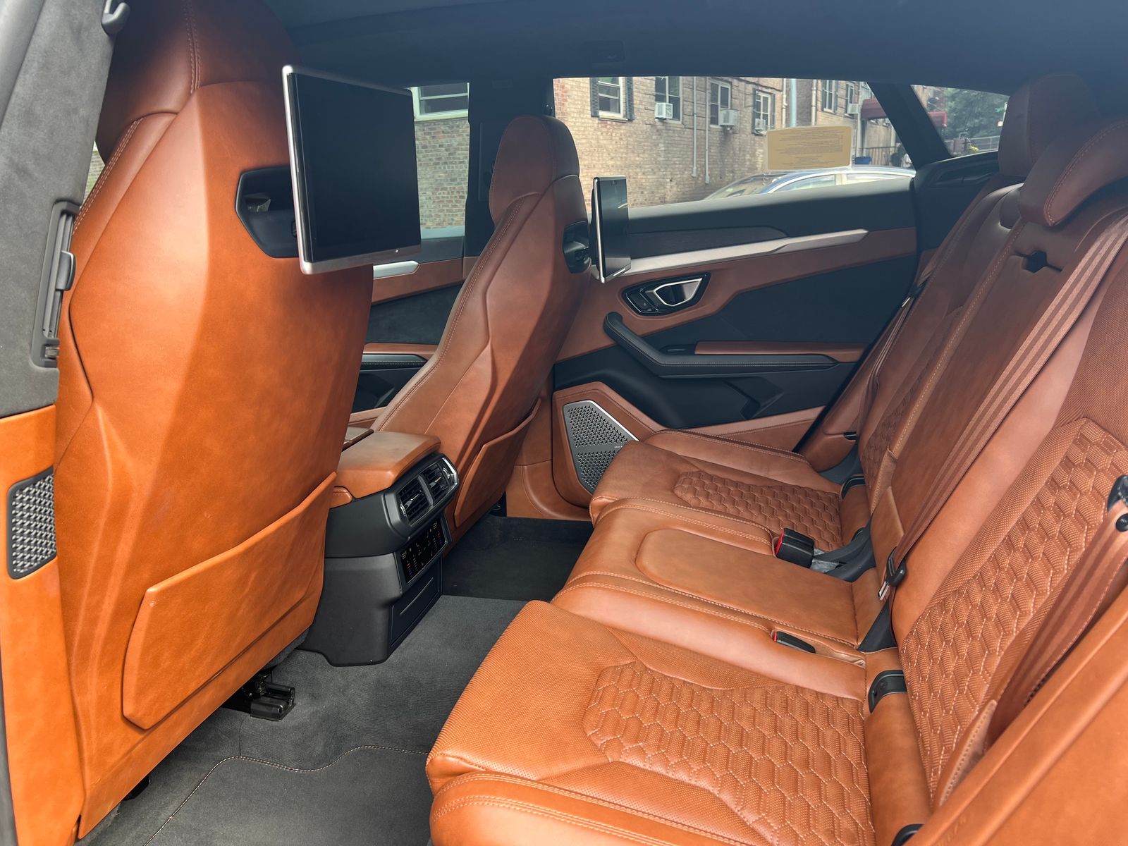 2019 Lamborghini Urus Base AWD