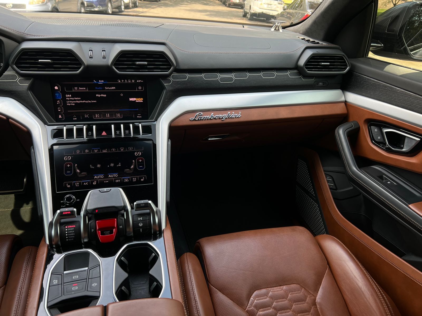 2019 Lamborghini Urus Base AWD