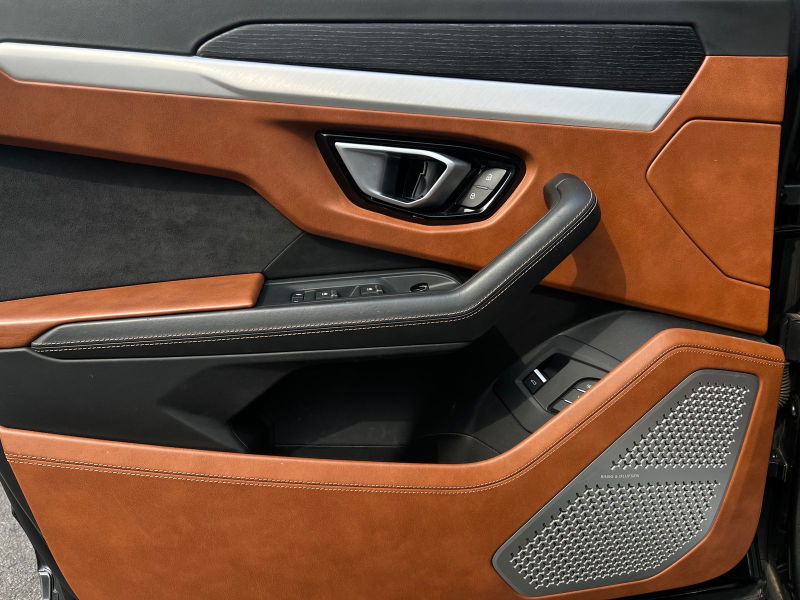 2019 Lamborghini Urus Base AWD