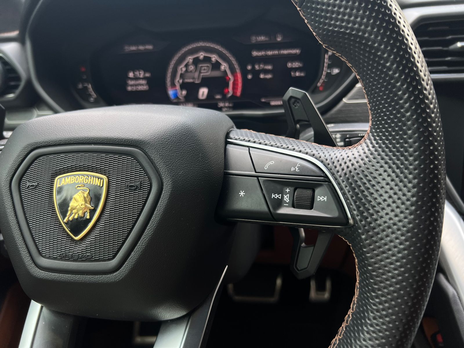 2019 Lamborghini Urus Base AWD