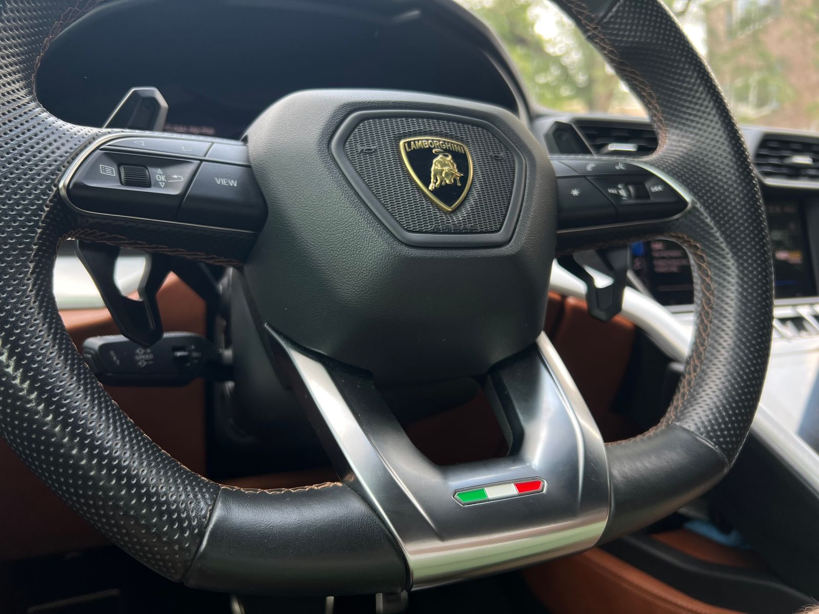 2019 Lamborghini Urus Base AWD