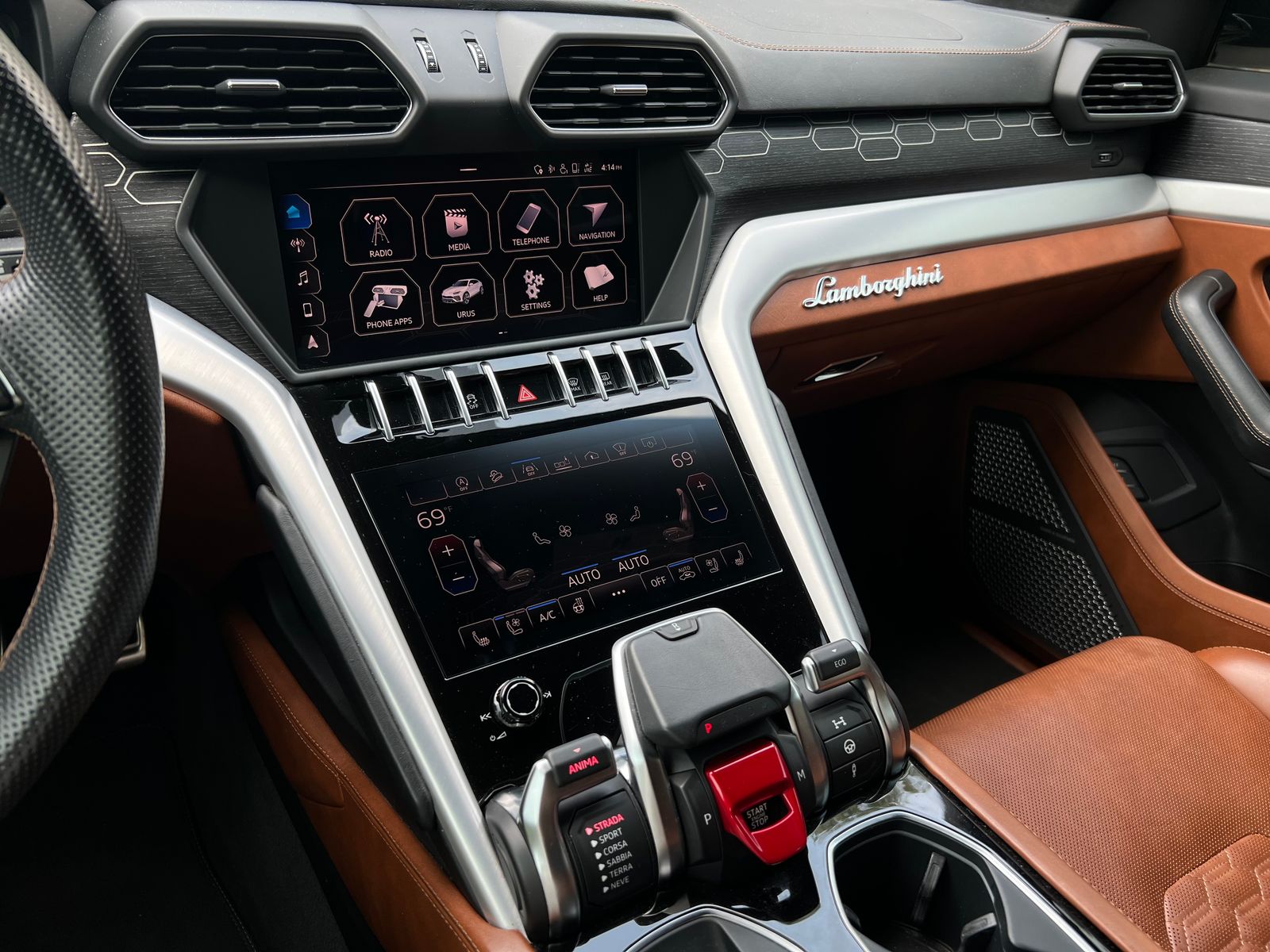 2019 Lamborghini Urus Base AWD