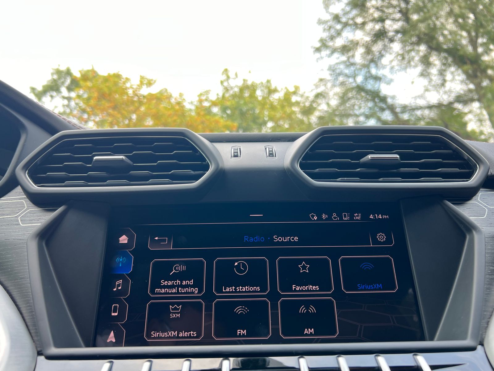 2019 Lamborghini Urus Base AWD